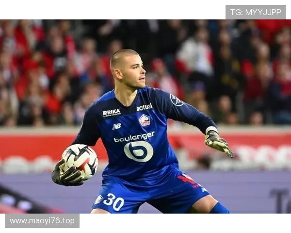 罗马诺曝切瓦利尔将加盟巴黎转会费4000万欧签约五年 罗马诺曝切瓦利尔将加盟巴黎转会费4000万欧签约五年