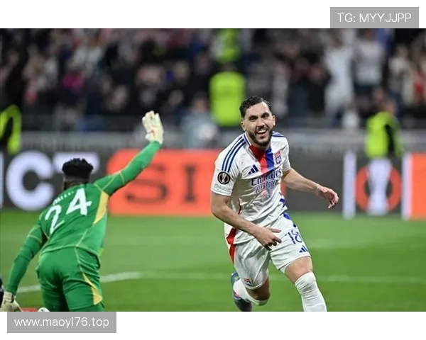 切尔基透露曾有机会加盟大巴黎 但因热爱里昂选择留下